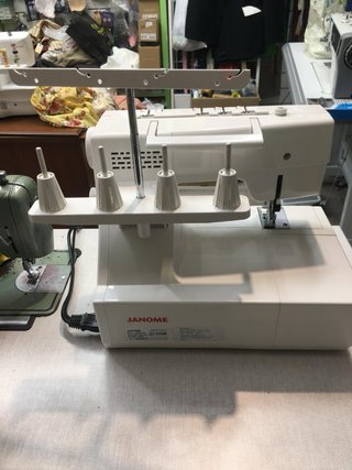 Máquina Recubridora Overlock