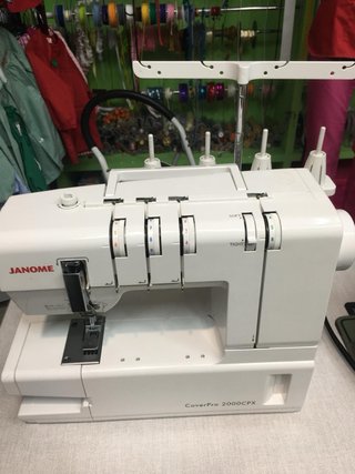 Máquina Recubridora Overlock