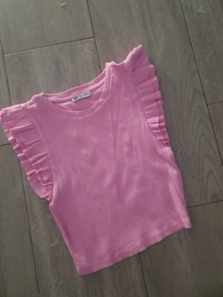 Blusa Zara rosa con volantes