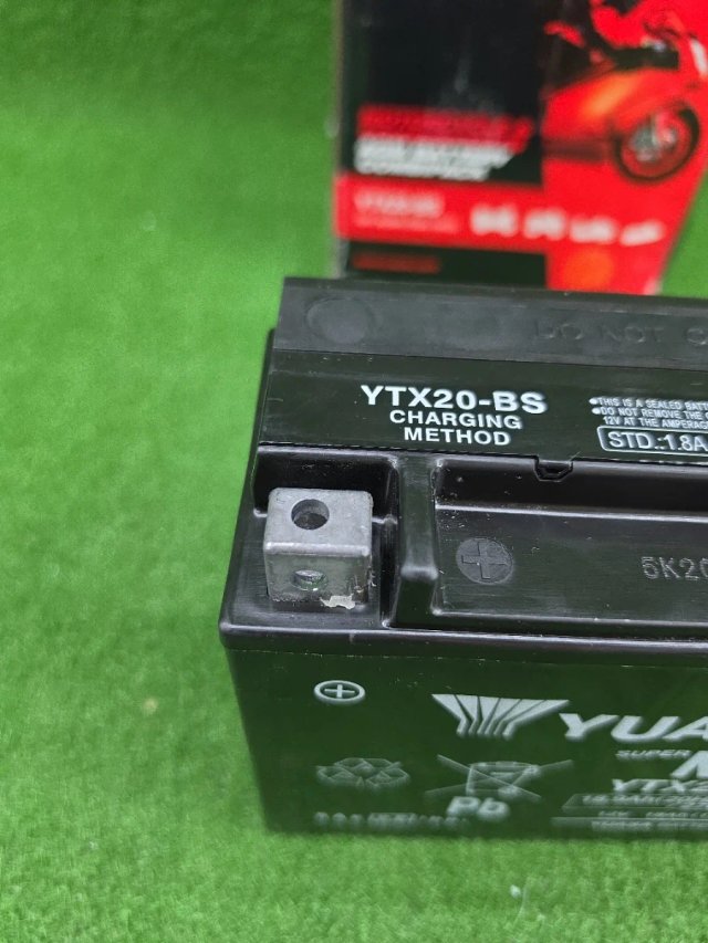 Batería Yuasa YTX20-BS 12V 270 CCA Moto