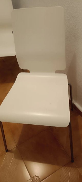 Sillas Ikea blancas (3 unidades)