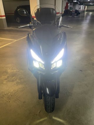 Kymco Xtown 125cc Negra