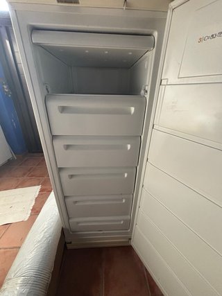 Congelador Vertical Zanussi Funciona perfectamente