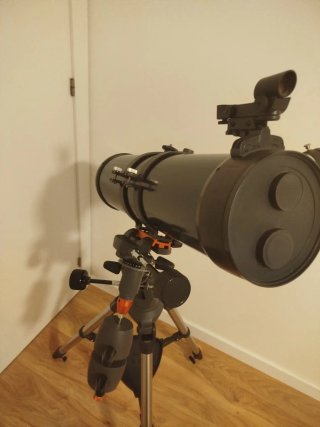 Telescopio Celestron Astromaster 130 + 2 Lentes