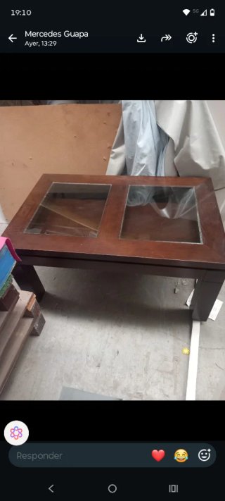 Mesa de centro de madera y cristal  negociable
