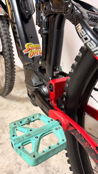 Megamo Crave AL 40 LTD
