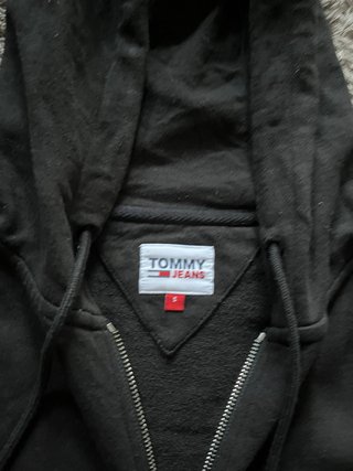 Sudadera Tommy Hilfiger Negra con cremallera