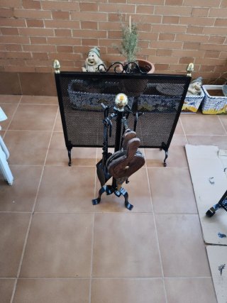Juego chimenea metal y madera