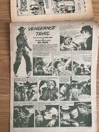 Príncipe Valiente nº 60, Héroes Modernos, Ed Dolar