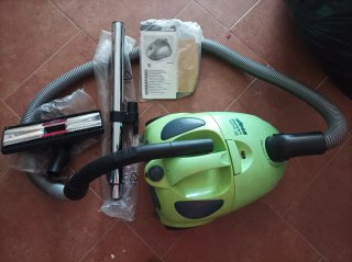 Aspiradora Ufesa Mousy 1400W Verde