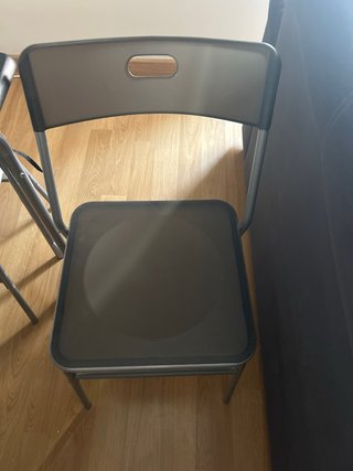 Mesa y 4 Sillas