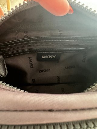 Bandolera DKNY gris