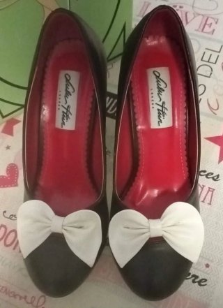 Zapatos Salón Pinup Lulu Hun Negro Blanco
