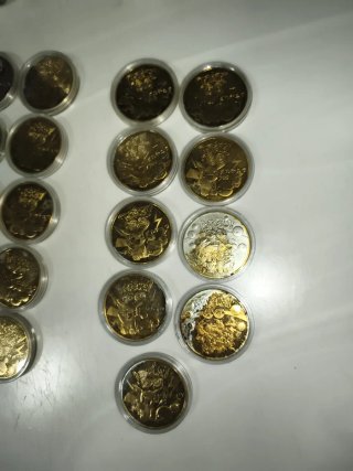 Lote 19 Monedas Pokémon