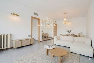 Piso en venta en Sant Antoni en Barcelona