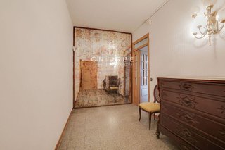Piso en venta en Sant Antoni en Barcelona