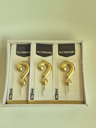 Velas de cumpleaños signo de interrogación doradas