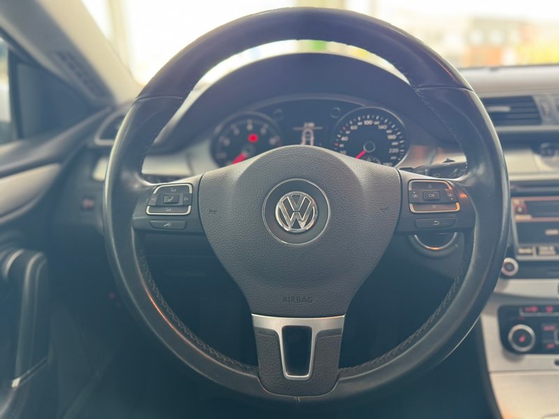 Volkswagen Passat CC 2.0 TSI 2011, foto 32