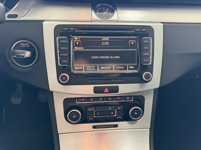 Volkswagen Passat CC 2.0 TSI 2011, foto 43