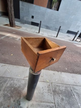 Cajón antiguo madera tirador.  ANTIQUE INDUSTRIAL