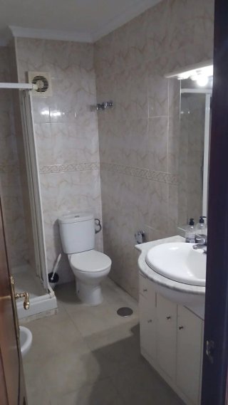 Alquiler habitación Carlos de Haya