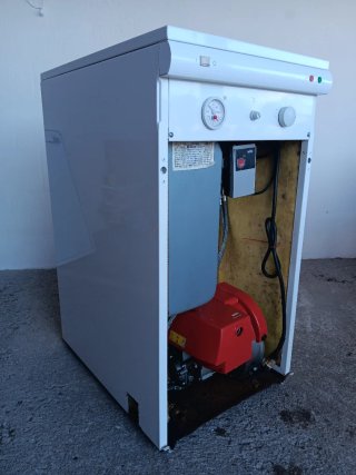 Cadera Baxi+radiadores+depósito gasoil+salida humo