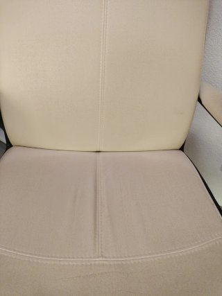 Silla de escritorio beige