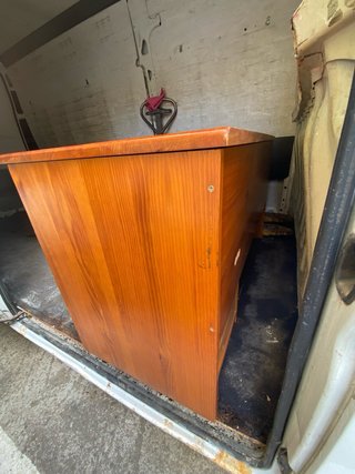 Mesa de trabajo de madera de pino