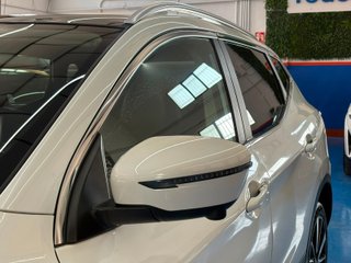 Nissan QASHQAI 1.2 DIG-T XTRONIC TEKNA PIEL