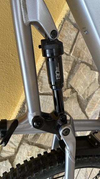 ROCKRIDER E-EXPL 500 S 29” 500 Wh