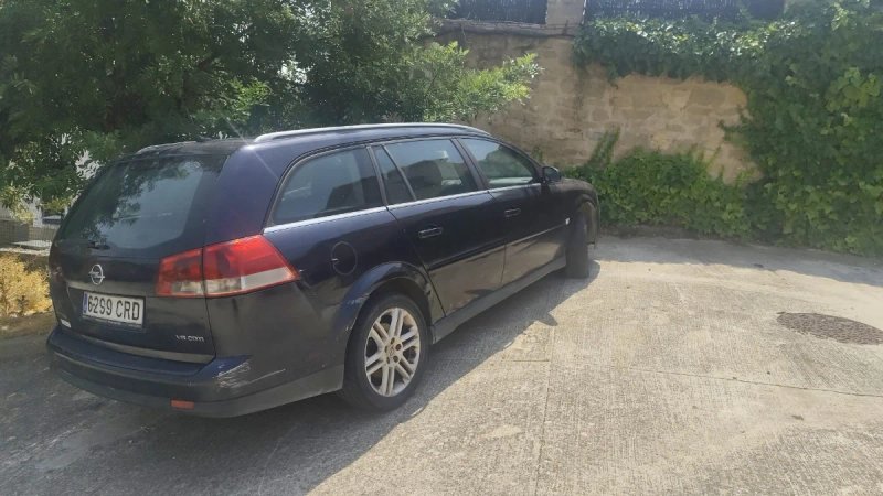 Opel Vectra 2004 - foto 1