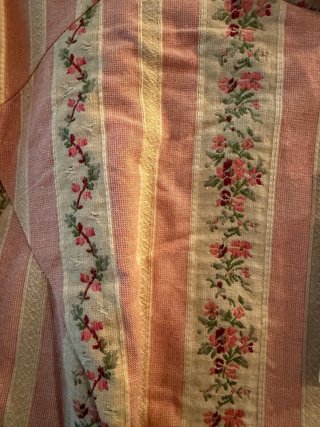 Casaco Zara floral às riscas