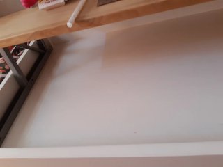 Mesa elevable de madera maciza, usada