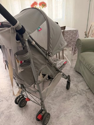 Silla de paseo Maclaren gris