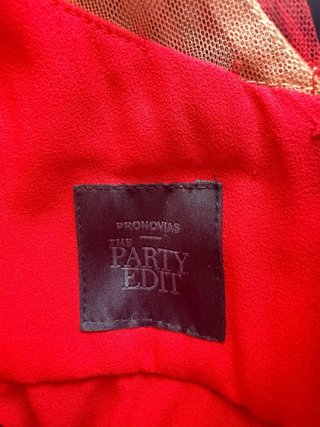 Vestido fiesta Pronovias rojo talla 40-42.