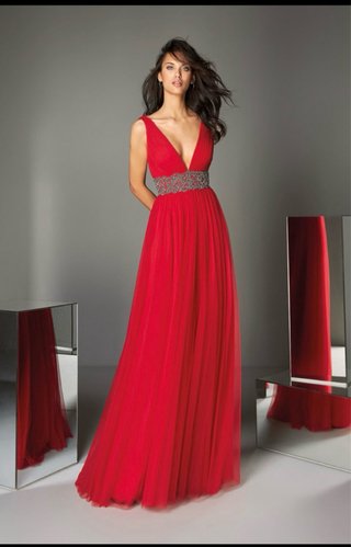 Vestido fiesta Pronovias rojo talla 40-42.