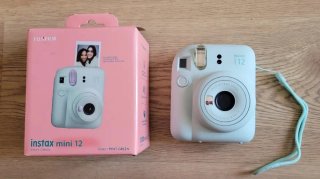 Cámara Fujifilm Instax Mini 12 Verde