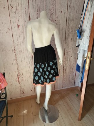 Falda Hoss Intropia Plisada Estampada T40