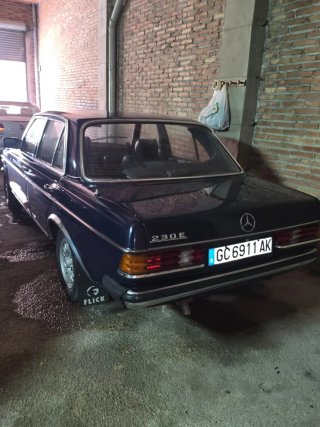 Mercedes-Benz Clase E 1981