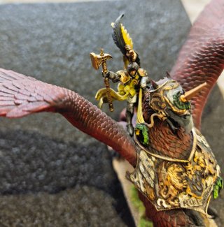 General Imperio montado en Grifo Warhammer