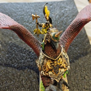 General Imperio montado en Grifo Warhammer