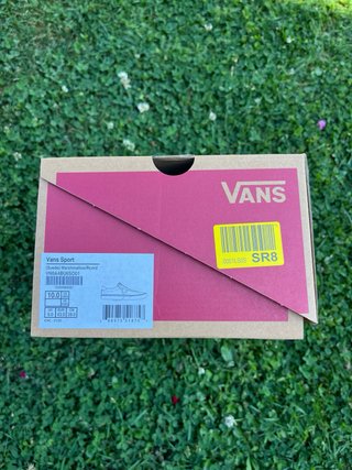 Zapatillas Vans Beige y Rojo (Talla 43)