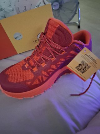 Zapatillas La Sportiva Trail Running rojo ,naranja
