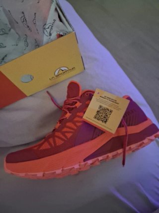 Zapatillas La Sportiva Trail Running rojo ,naranja