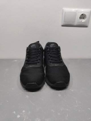 Nike Air Max Tavas Negro 42,5