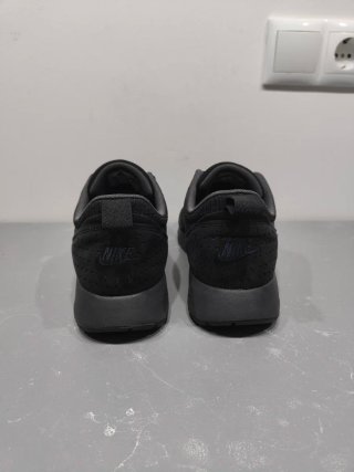 Nike Air Max Tavas Negro 42,5