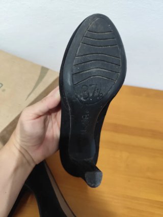 Zapatos UNISA Ante Negro Talla 37 y medio