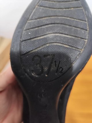 Zapatos UNISA Ante Negro Talla 37 y medio