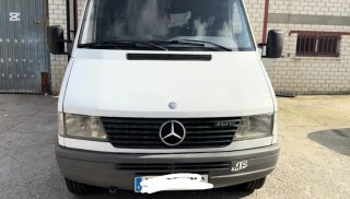 Furgoneta interior Mercedes Sprinter 412 cv 122