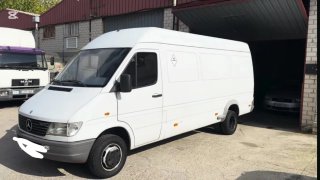 Furgoneta interior Mercedes Sprinter 412 cv 122